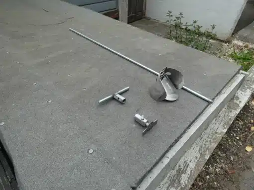 kit for fitting valve
